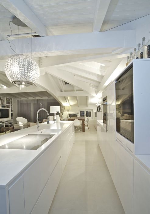 Penthouse VP Custom-made furniture for a private home: kitchen with a central island