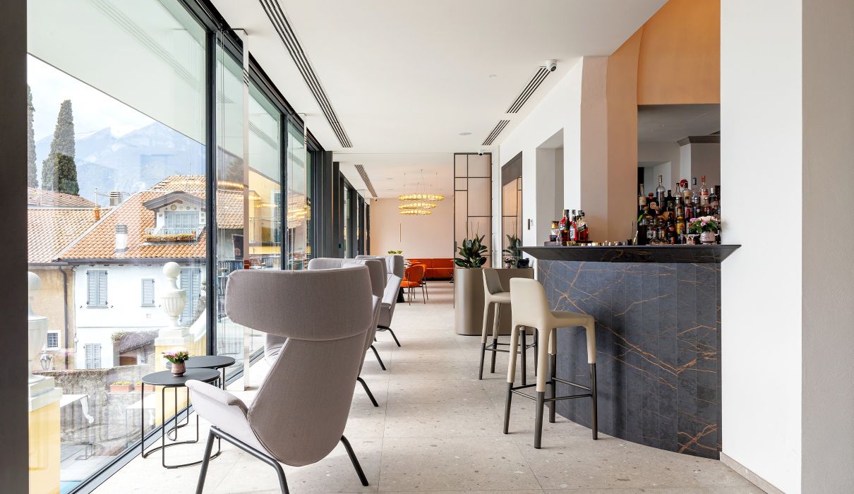 Visteria Restaurant Arredamento su misura per ristoranti : banco bar