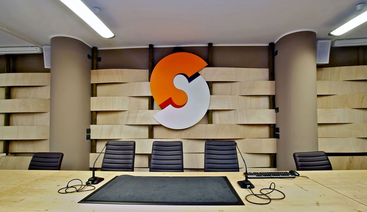 Comunità montana Sondrio Custom made office furniture