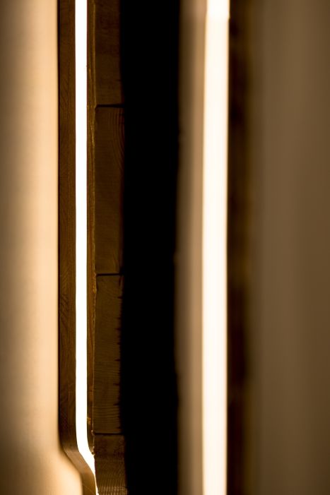 Grand Hotel Courmayeur Mont Blanc Arredamenti su misura per alberghi in stile rustico montano : dettaglio illuminazione