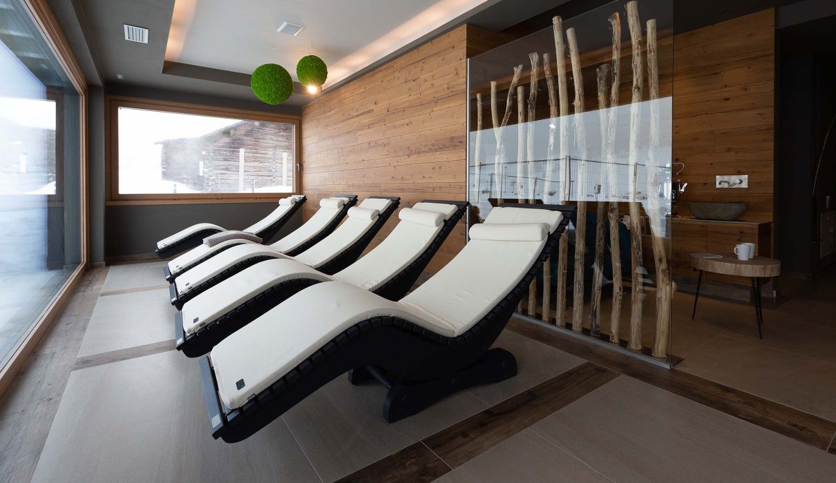 Custom-made furnishings for luxury mountain hotels: wellness and SPA area
