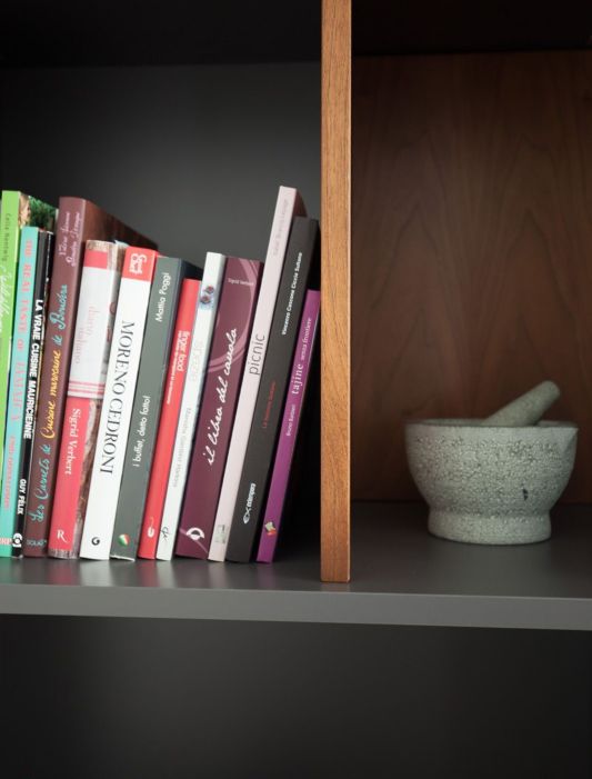 Arredo su Misura per l'Appartamento Privato LL Dettaglio Libreria