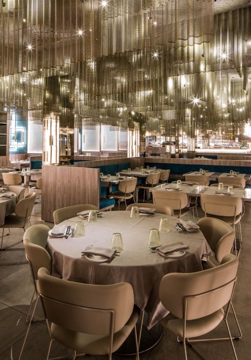 Sushi Club Saronno Sushi restaurant arredamento sala ristorante