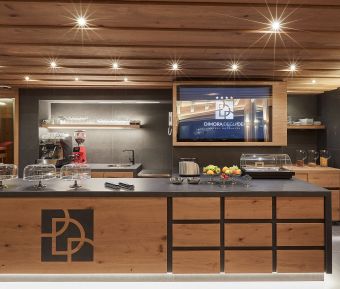 Custom-made hotel furniture: buffet area