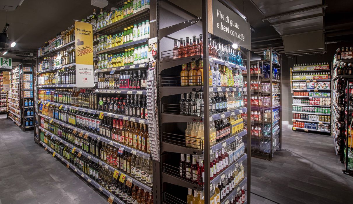 Carrefour Gourmet Furnishings for public spaces, retail outlets, and minimarkets: shelving details