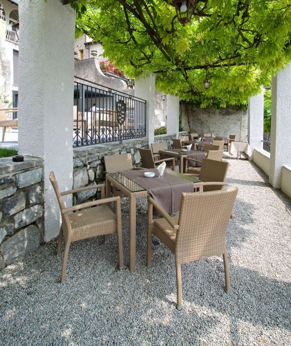 Grand Hotel Victoria Varenna Arredamento su misura per alberghi e bar : dehor