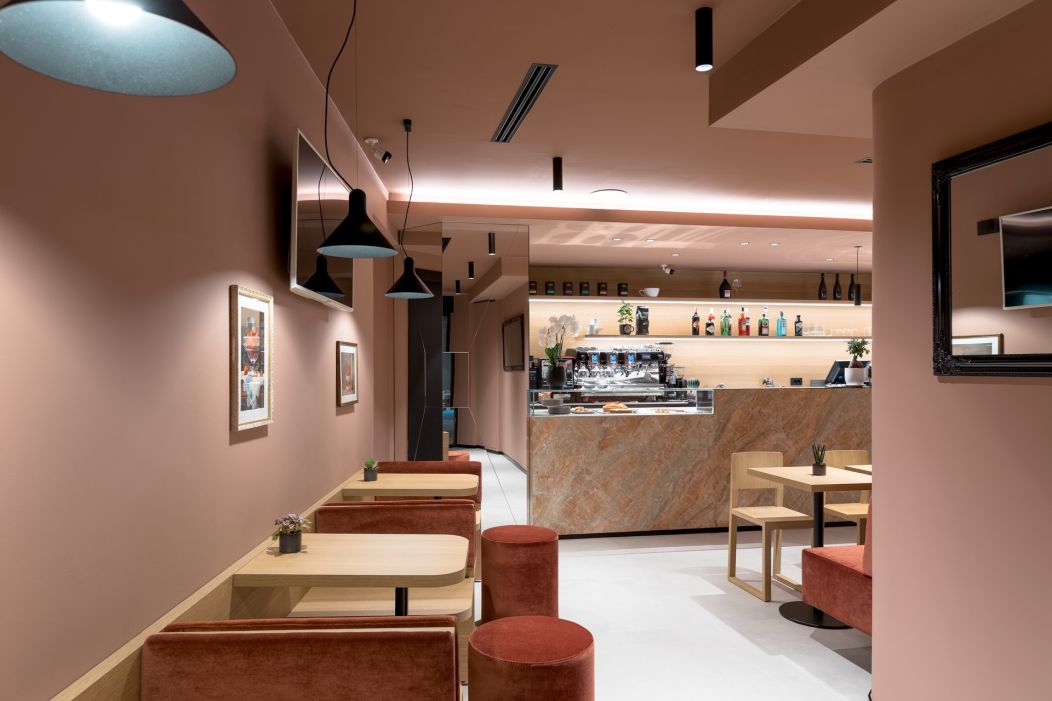 Gelateria Bar Paninoteca La Fragola Arredamento su misura per gelaterie e bar
