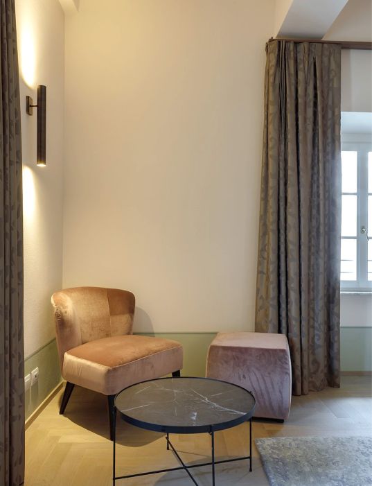 Custom-made hotel furniture: relaxing area
