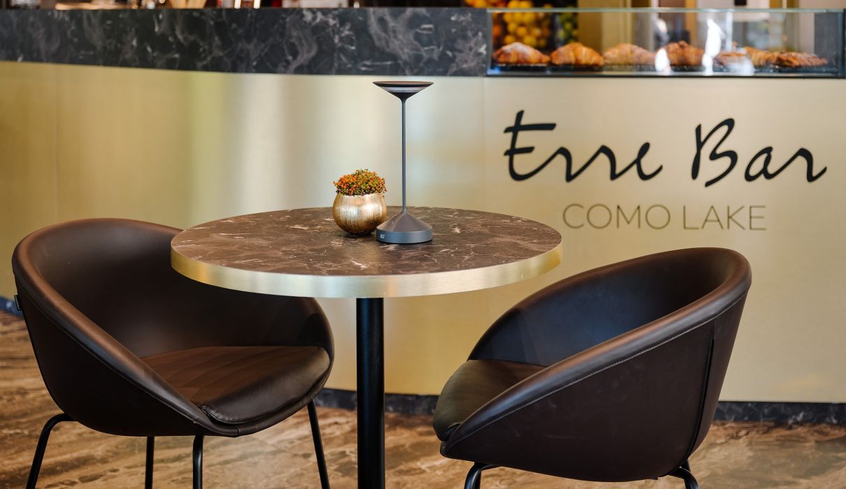Erre Bar arredamento su misura per b