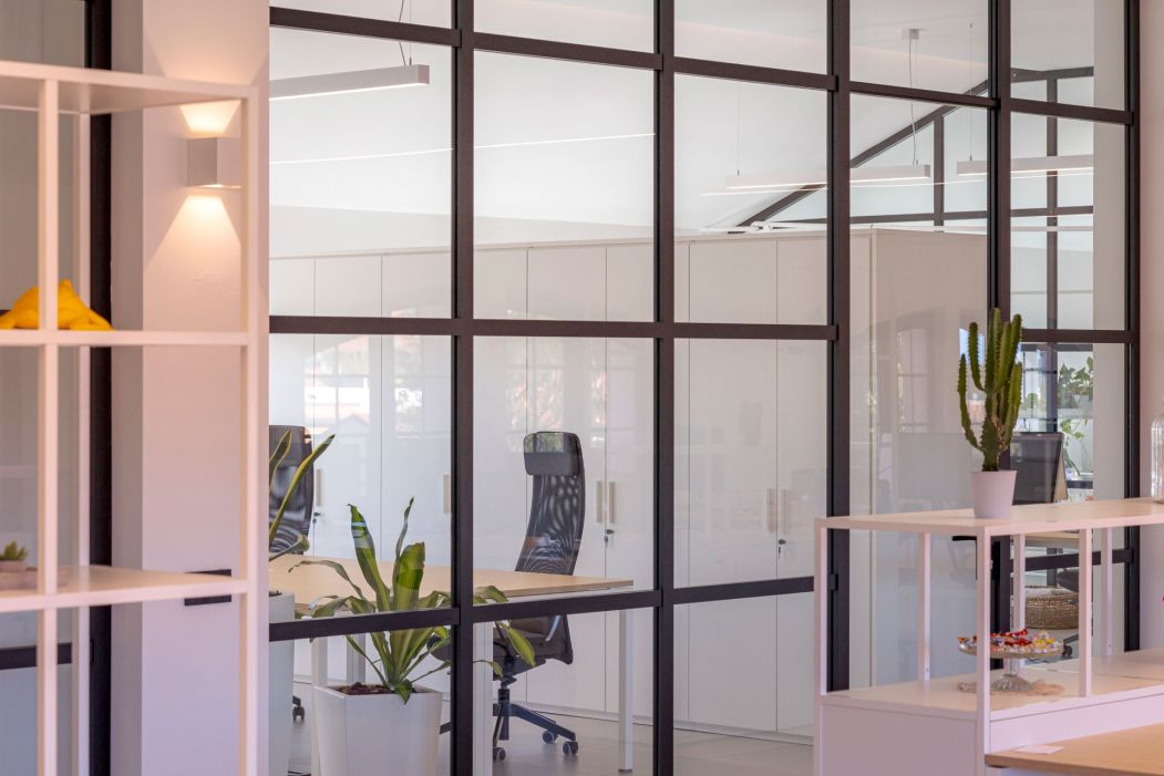 One_Off Solution Custom office design: meeting room detail and glass partition wall