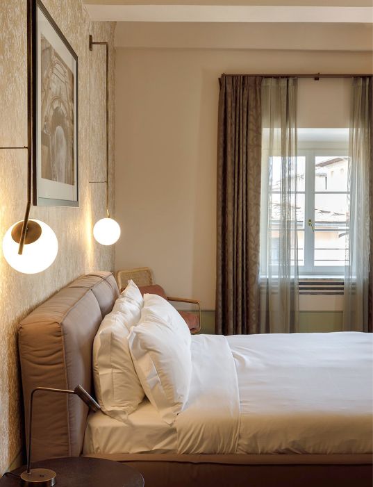 Custom-made hotel furniture in an elegant modern style: bedroom