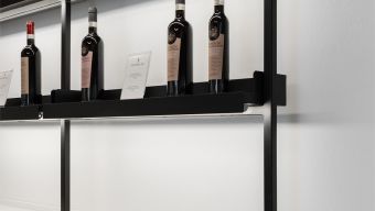 Wine Tasting Room: wine display