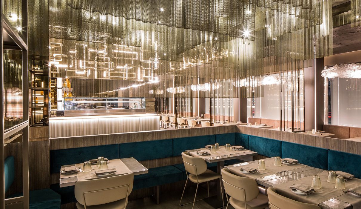Sushi Club Saronno Sushi restaurant arredamento sala ristorante