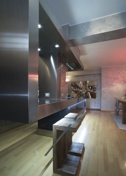 Cucina su misura in metallo