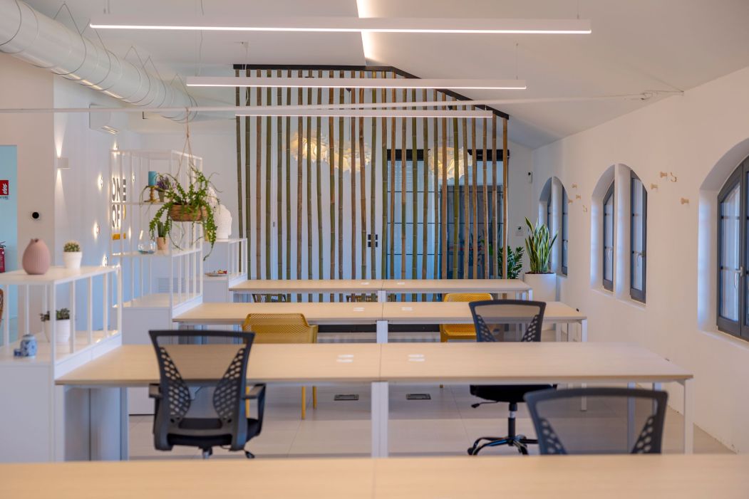 One_Off Solution Custom office design: co-working space