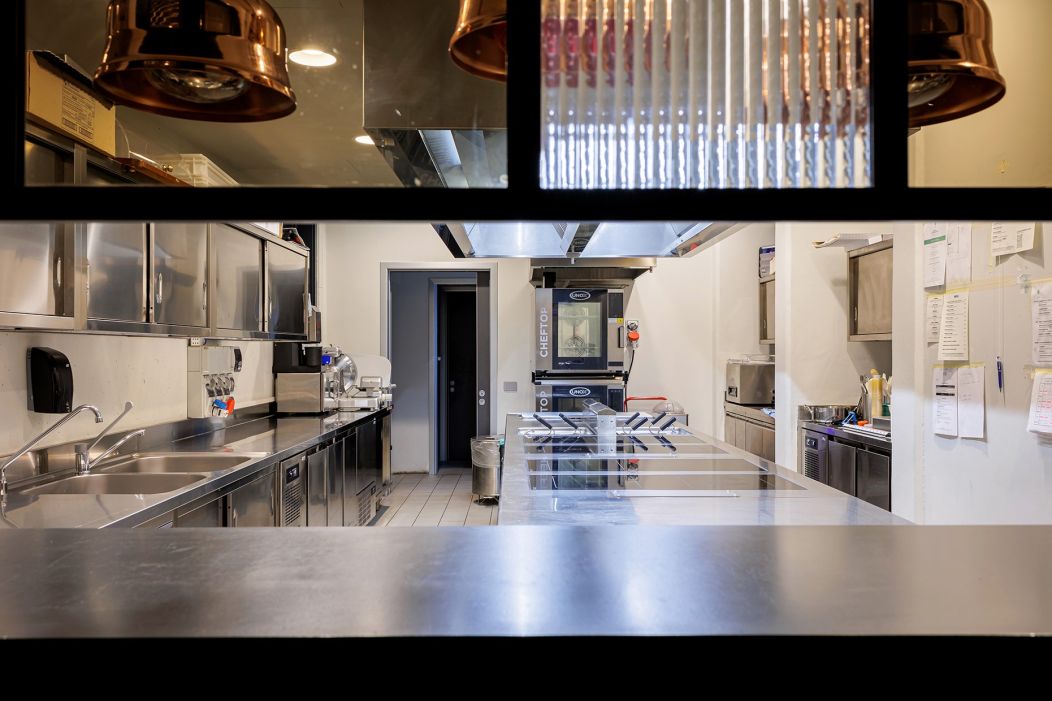 I Tigli Ristorante Lounge Bar Cucina a vista con pass sul ristorante