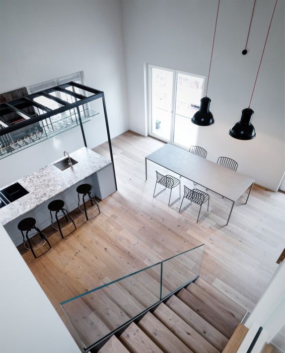 Arredamento su misura per la casa Vista dall'alto del soggiorno e cucina