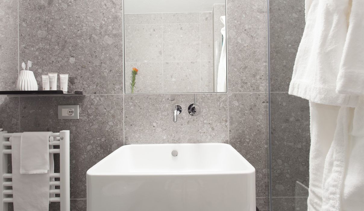 Hotel Tremoggia Arredamento su misura per alberghi : bagno