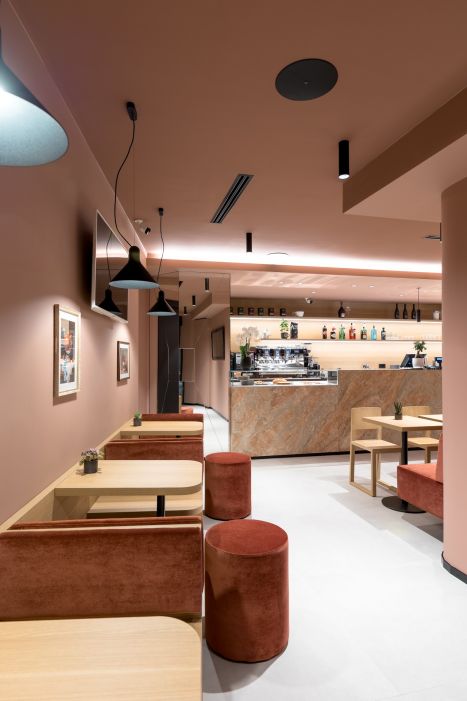 Gelateria Bar Paninoteca La Fragola Arredamento su misura per gelaterie e bar