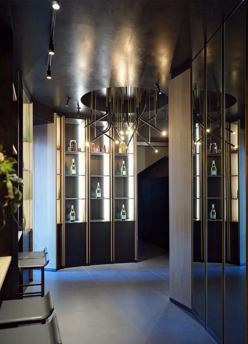 Taste Lounge Bar arredamento su misura per bar