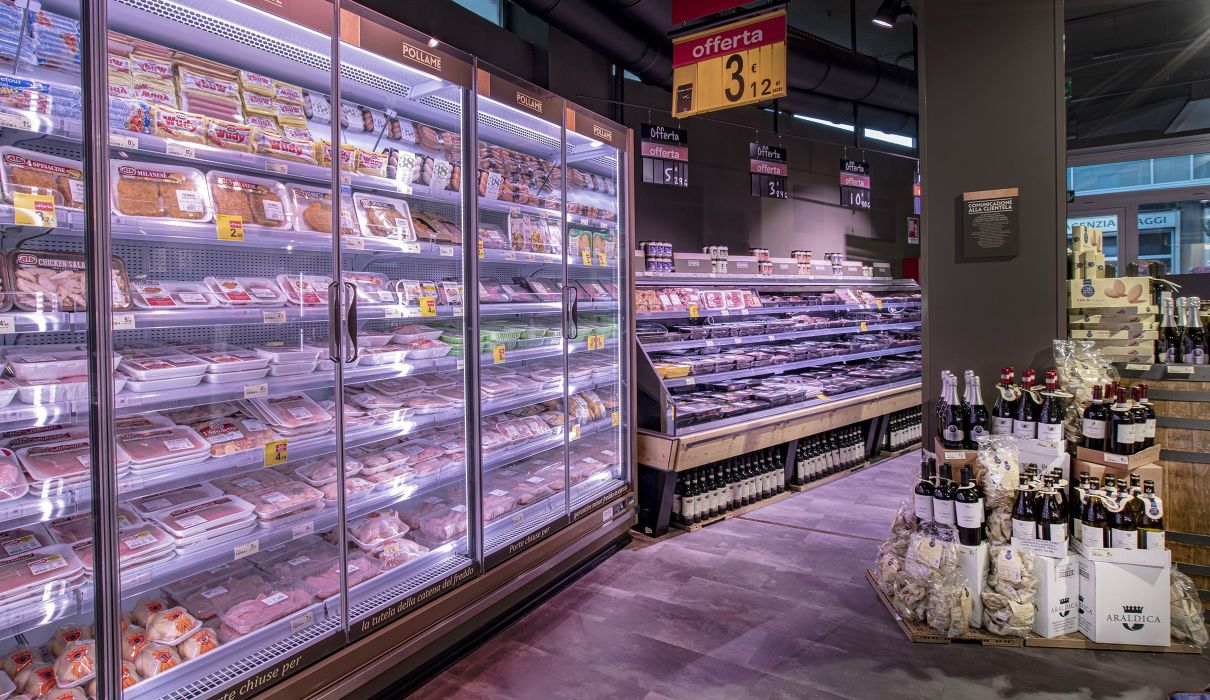 Carrefour Gourmet Furnishings for public spaces, retail outlets, and minimarkets: details of the refrigerated area