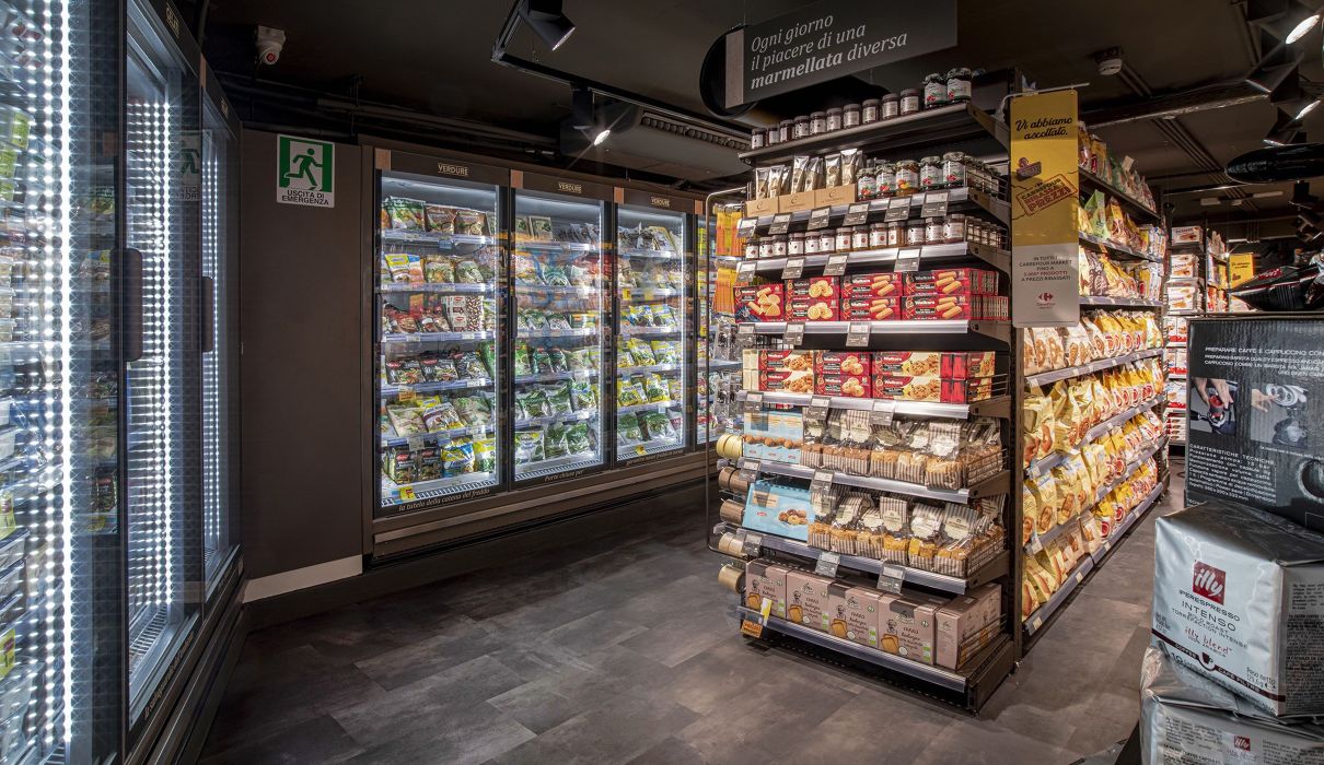 Carrefour Gourmet Furnishings for public spaces, retail outlets, and minimarkets: shelving details