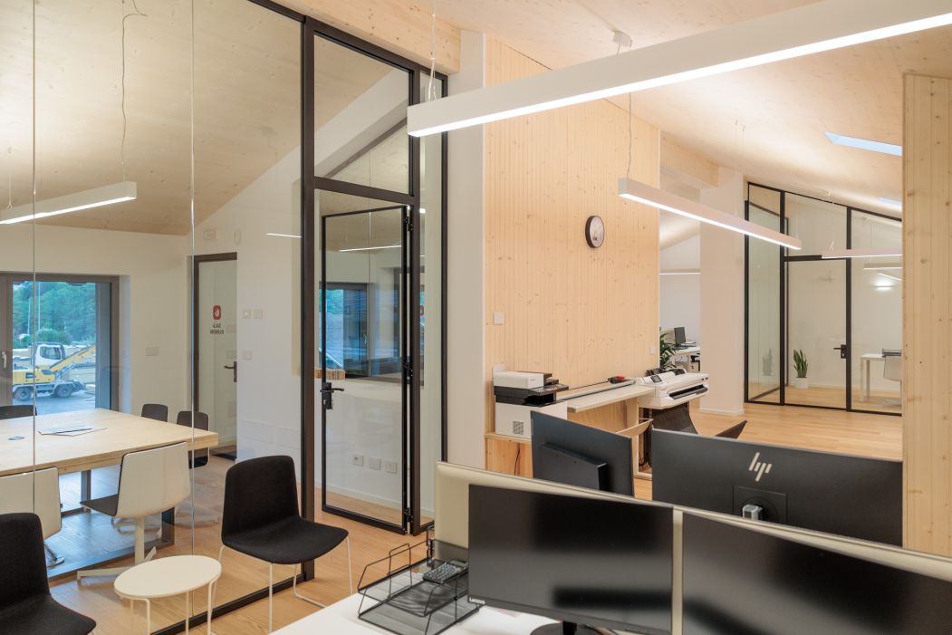 Rainoldi Legnami Custom office design: co-working space