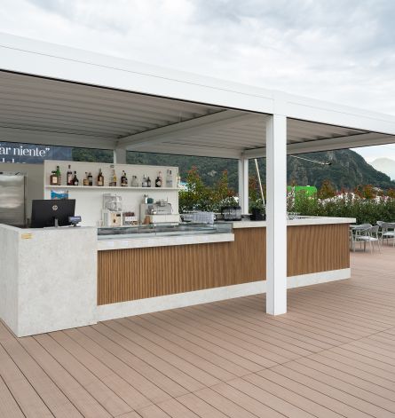 Victoria Beach Club